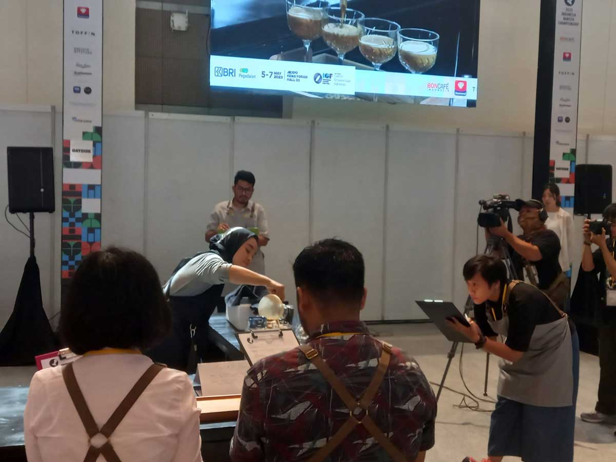 Support Helps Young Riau Barista Compete at National Championship gallery image 3 Support Helps Young Riau Barista Compete at National Championship gallery image 3