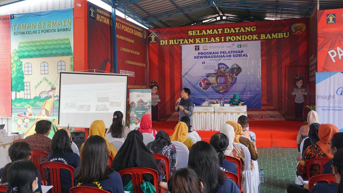 Financial literacy training at Pondok Bambu Detention Centre