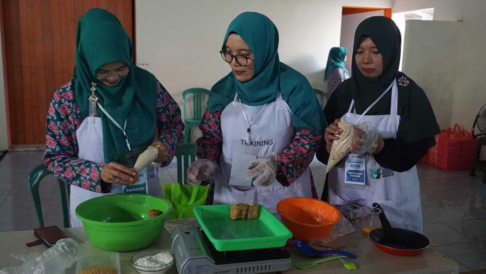 Frozen-food entrepreneurship training for BKMM women in Bekasi