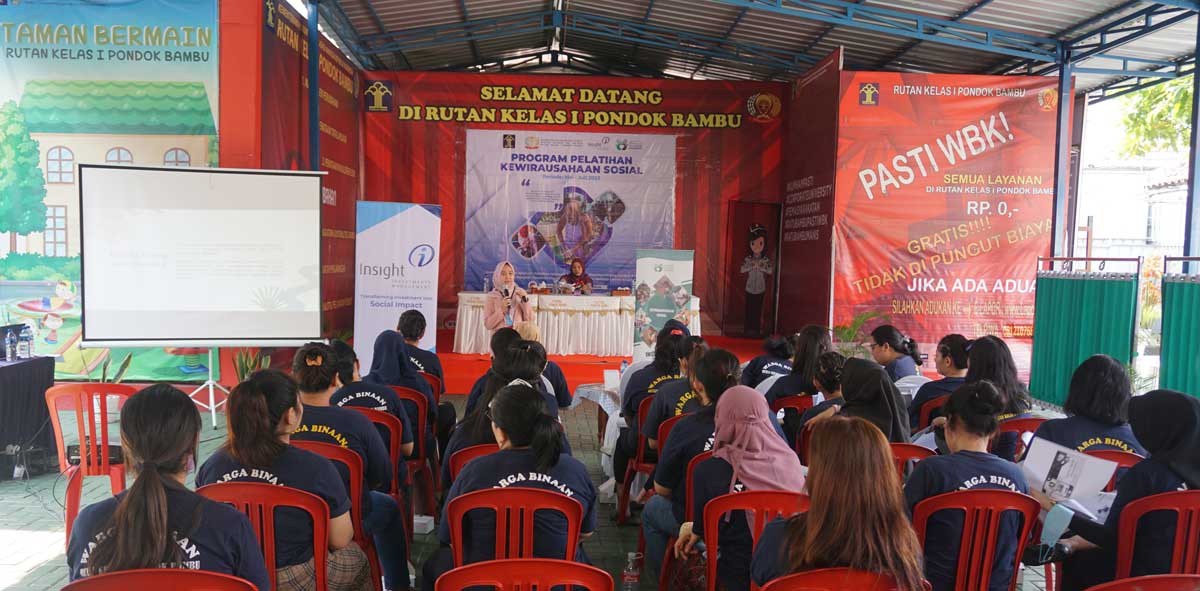 Entrepreneurship management training at Pondok Bambu Detention Centre