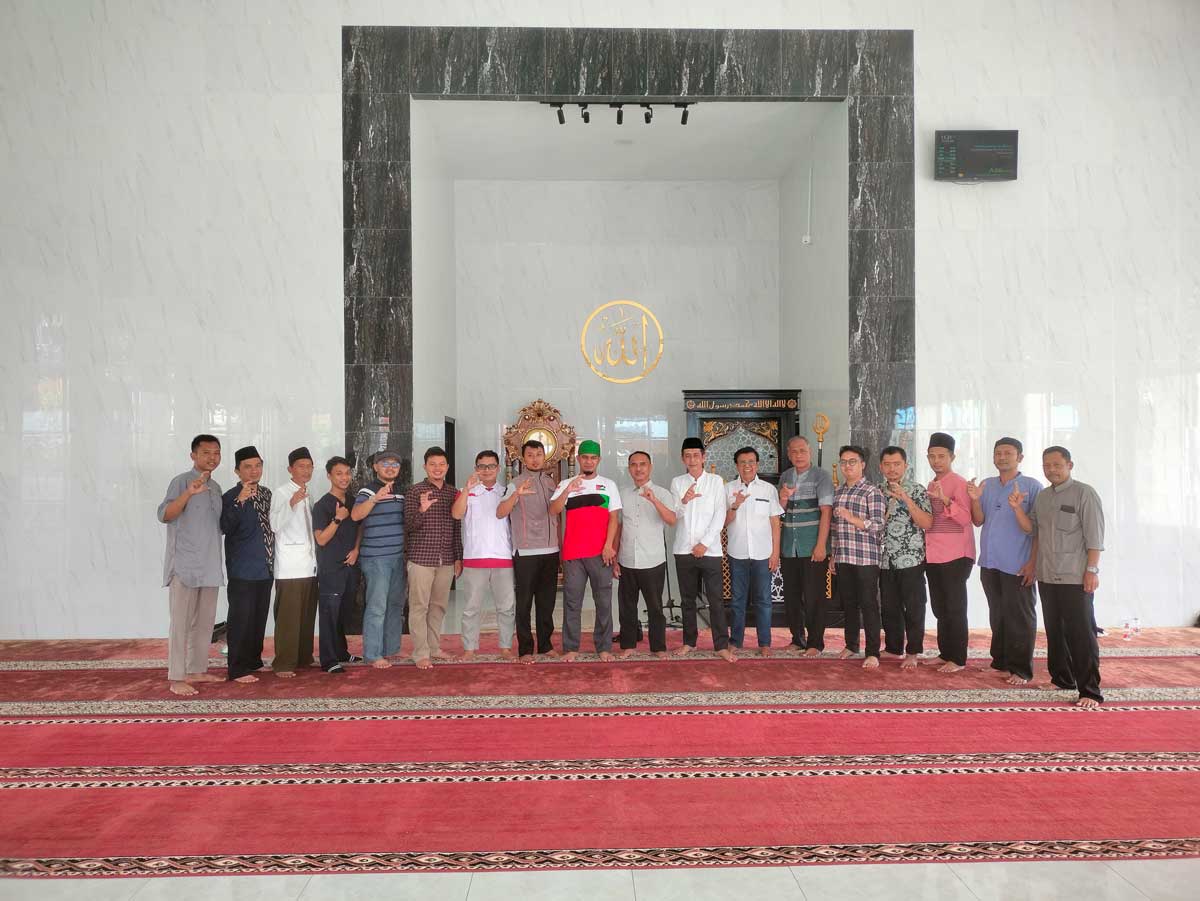 Mass Circumcision Program Supports 15 Children in Kuningan — gallery image 1 Mass Circumcision Program Supports 15 Children in Kuningan — gallery image 1